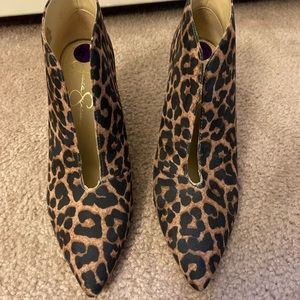 Cheat print heels, very comfy, worn once